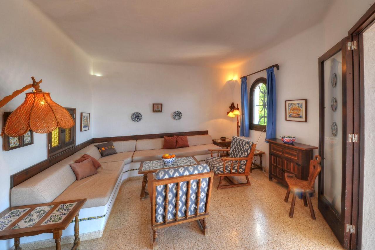 Villa Arkadia Porto Petro  Exterior photo